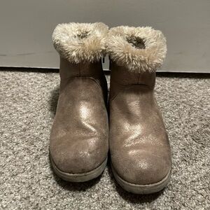 Cat & Jack Low Fleece Boots Size 1